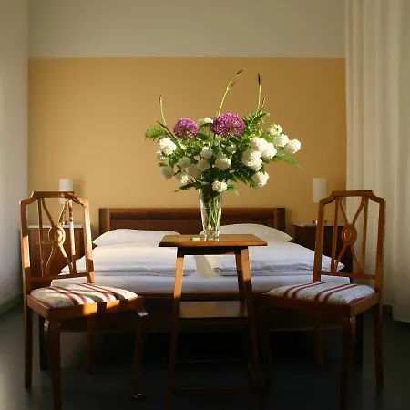 Guest house Therese-malten-villa 3*