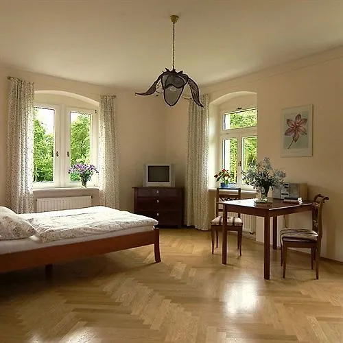 Therese-malten-villa 3* دريسدن