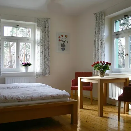 בית הארחה Therese-malten-villa 3*