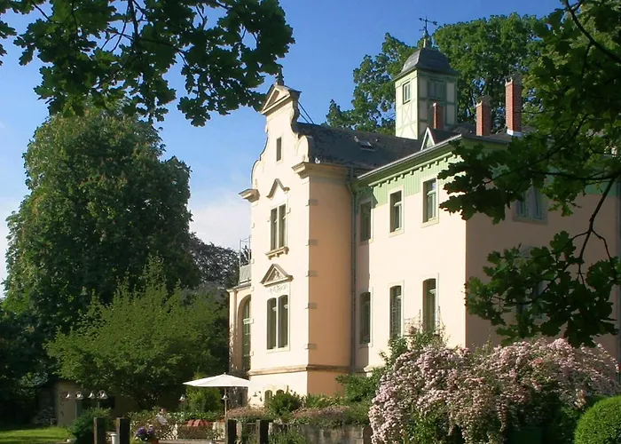 Therese-malten-villa 3*